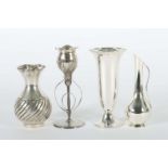 4 variierende Tischvasen 20. Jh.,