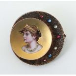 Brosche mit Emaille 20. Jh., Gelbgold