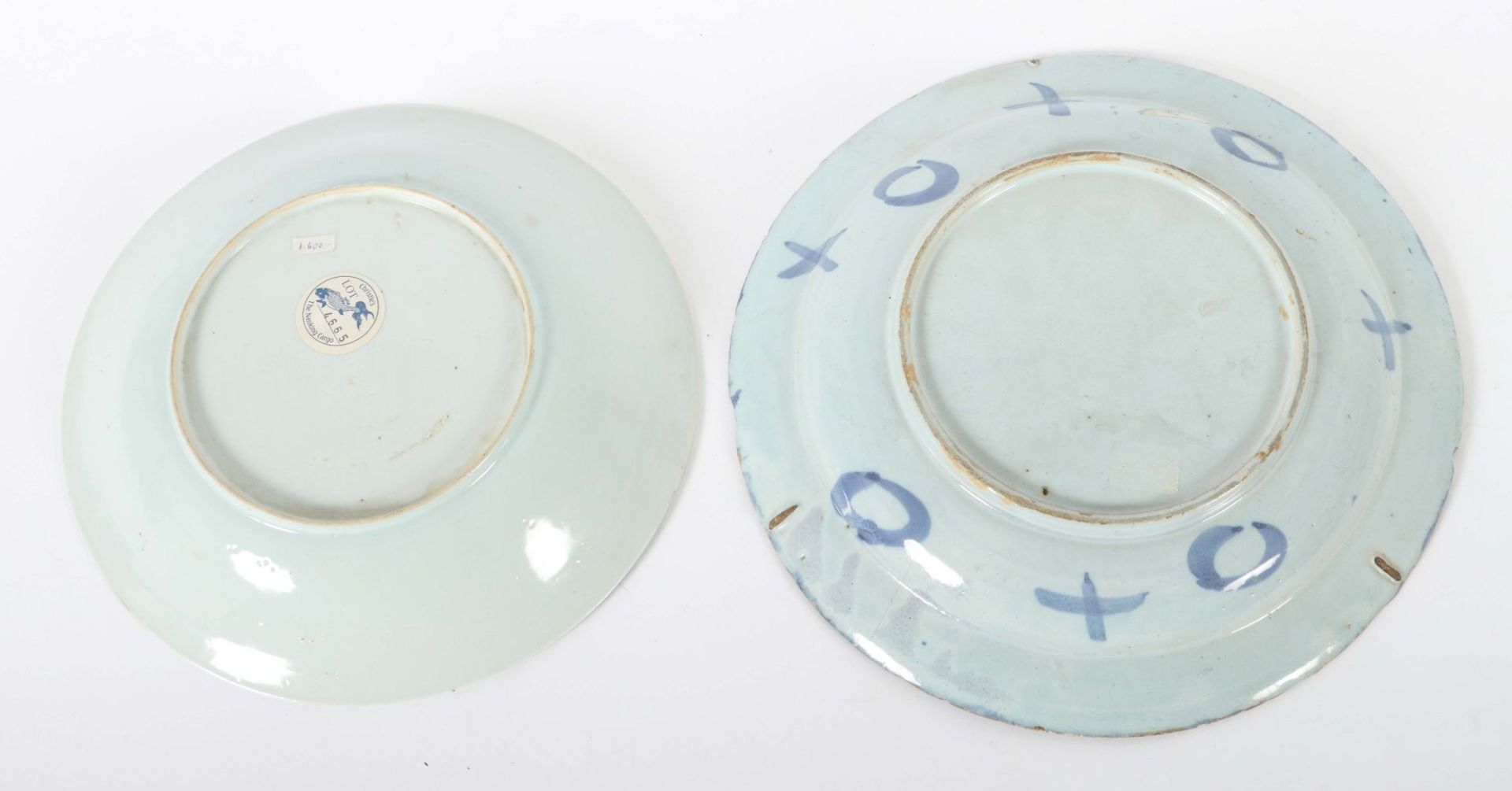 2 Fayenceteller mit Chinoiserien wohl - Bild 3 aus 3