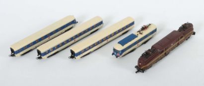 1 Lok, 1 Triebwagenzug Lima und