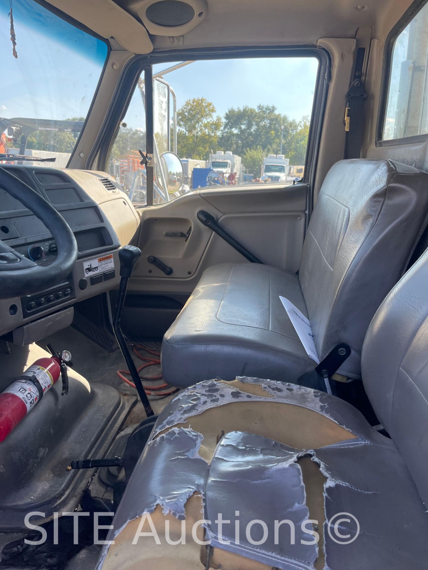 2006 Sterling Acterra S/A Wireline Truck - Image 25 of 50