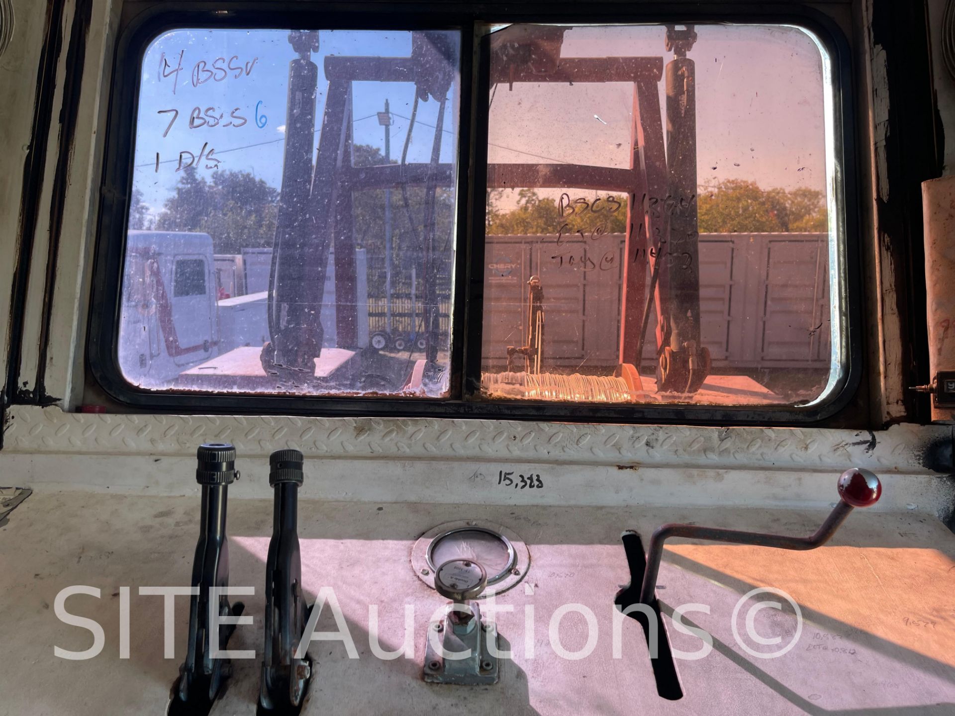 2006 Sterling Acterra S/A Wireline Truck - Image 39 of 50