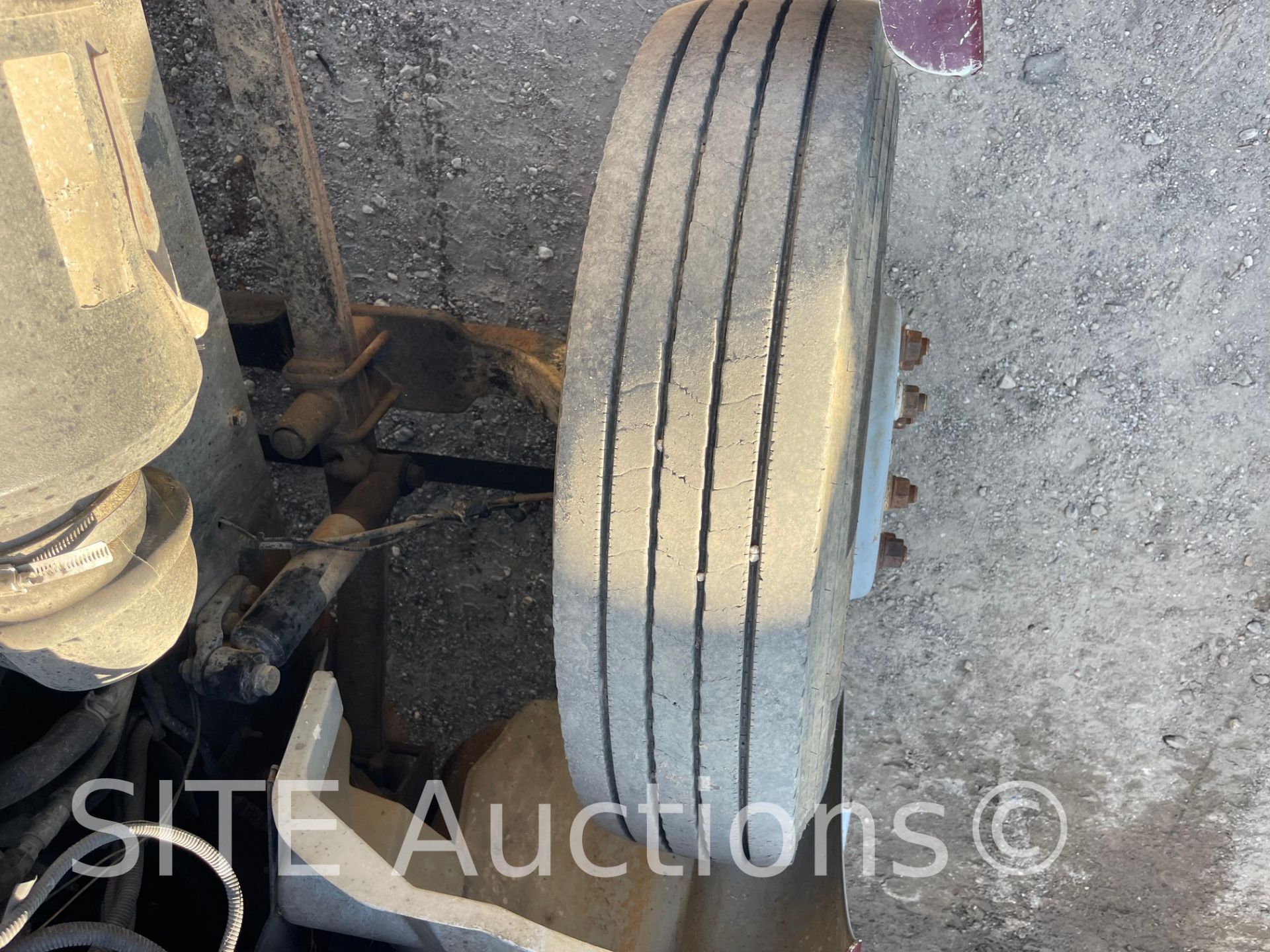 2004 Sterling Acterra S/A Wireline Truck - Image 15 of 44