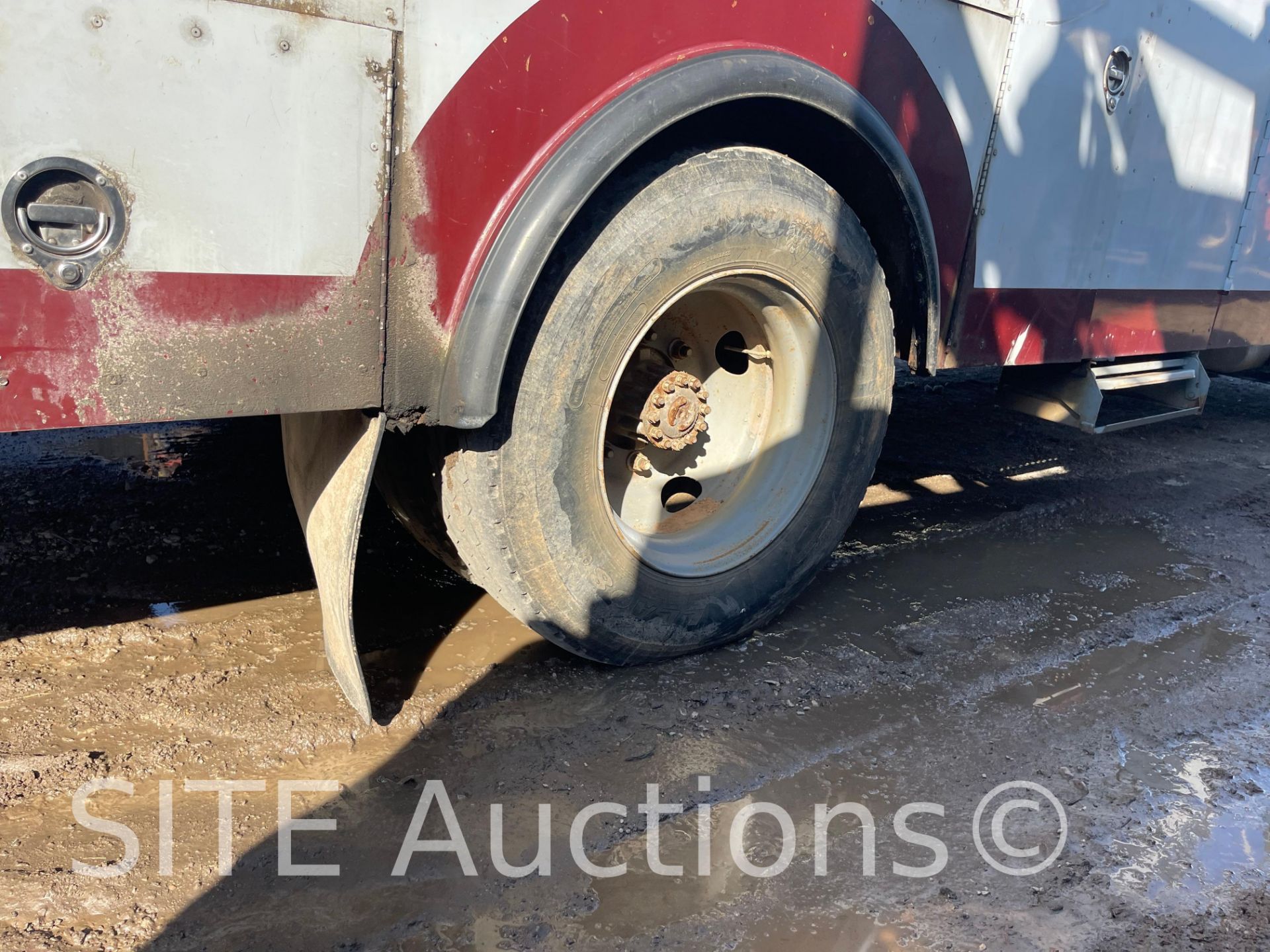 2004 Sterling Acterra S/A Wireline Truck - Image 18 of 44