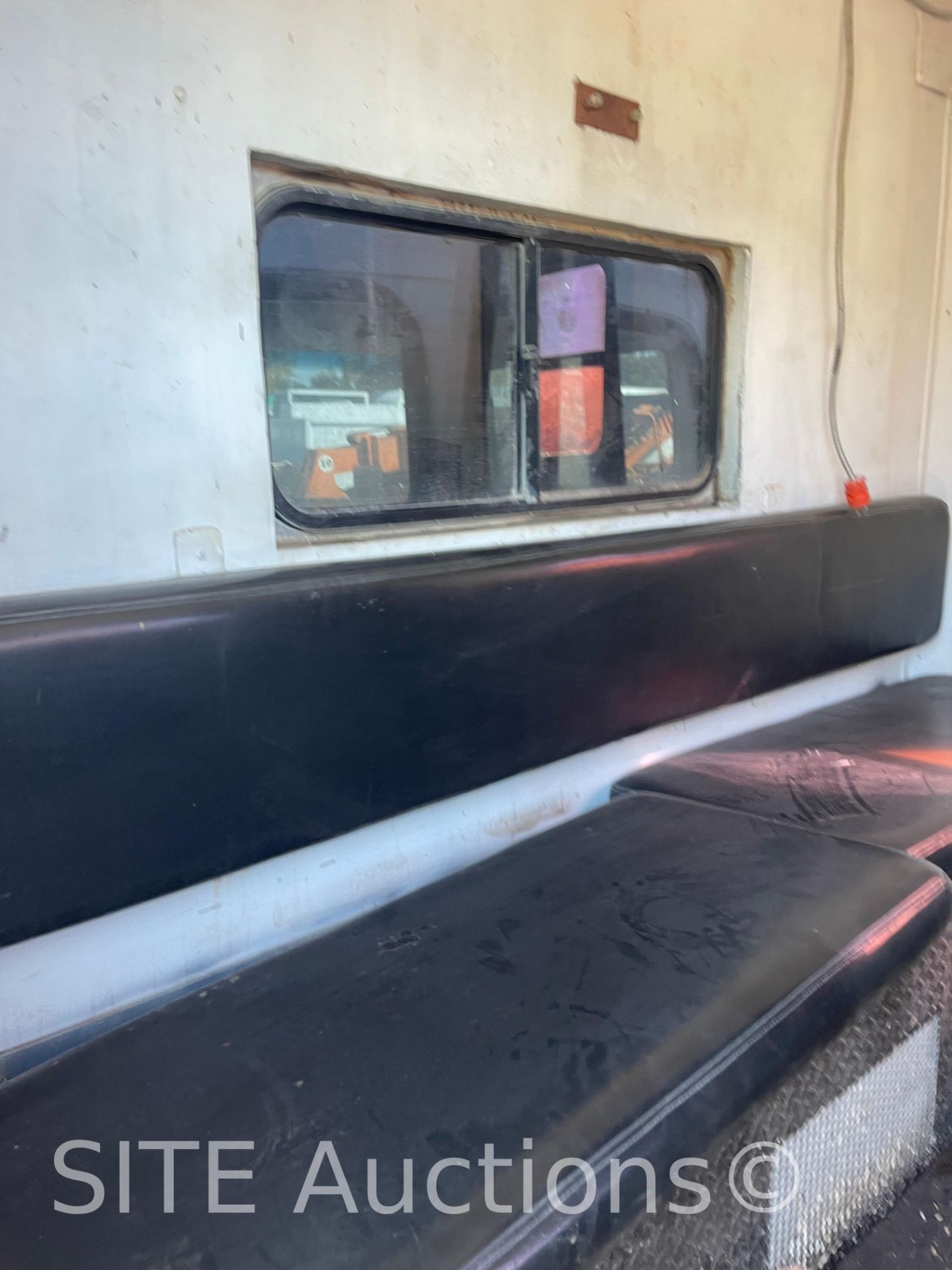 2006 Sterling Acterra S/A Wireline Truck - Image 40 of 50