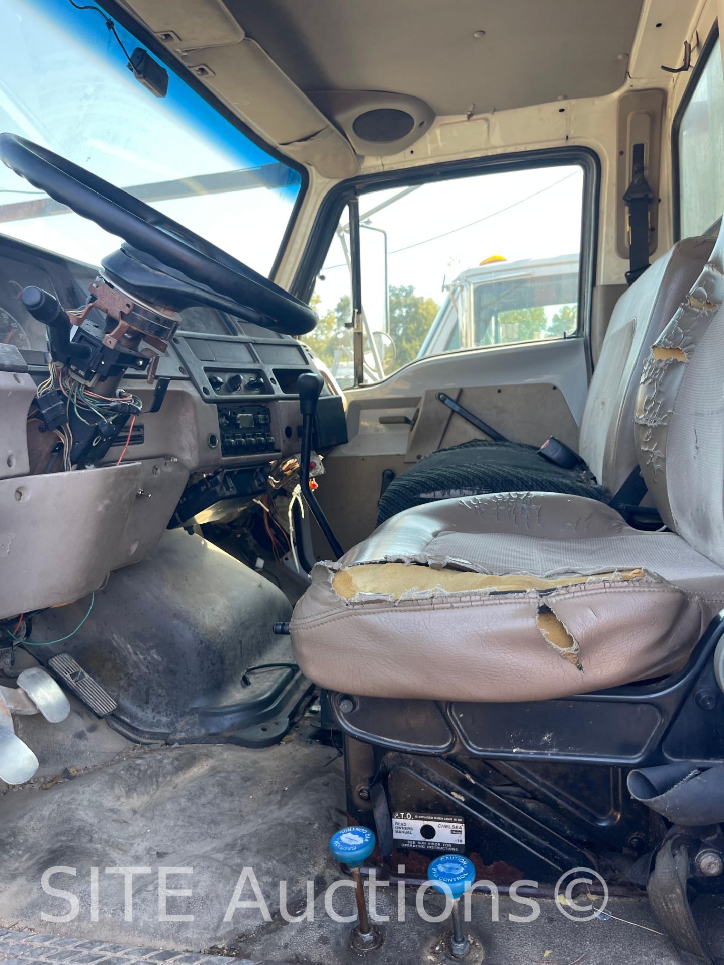 2004 Sterling Acterra S/A Wireline Truck - Image 25 of 44