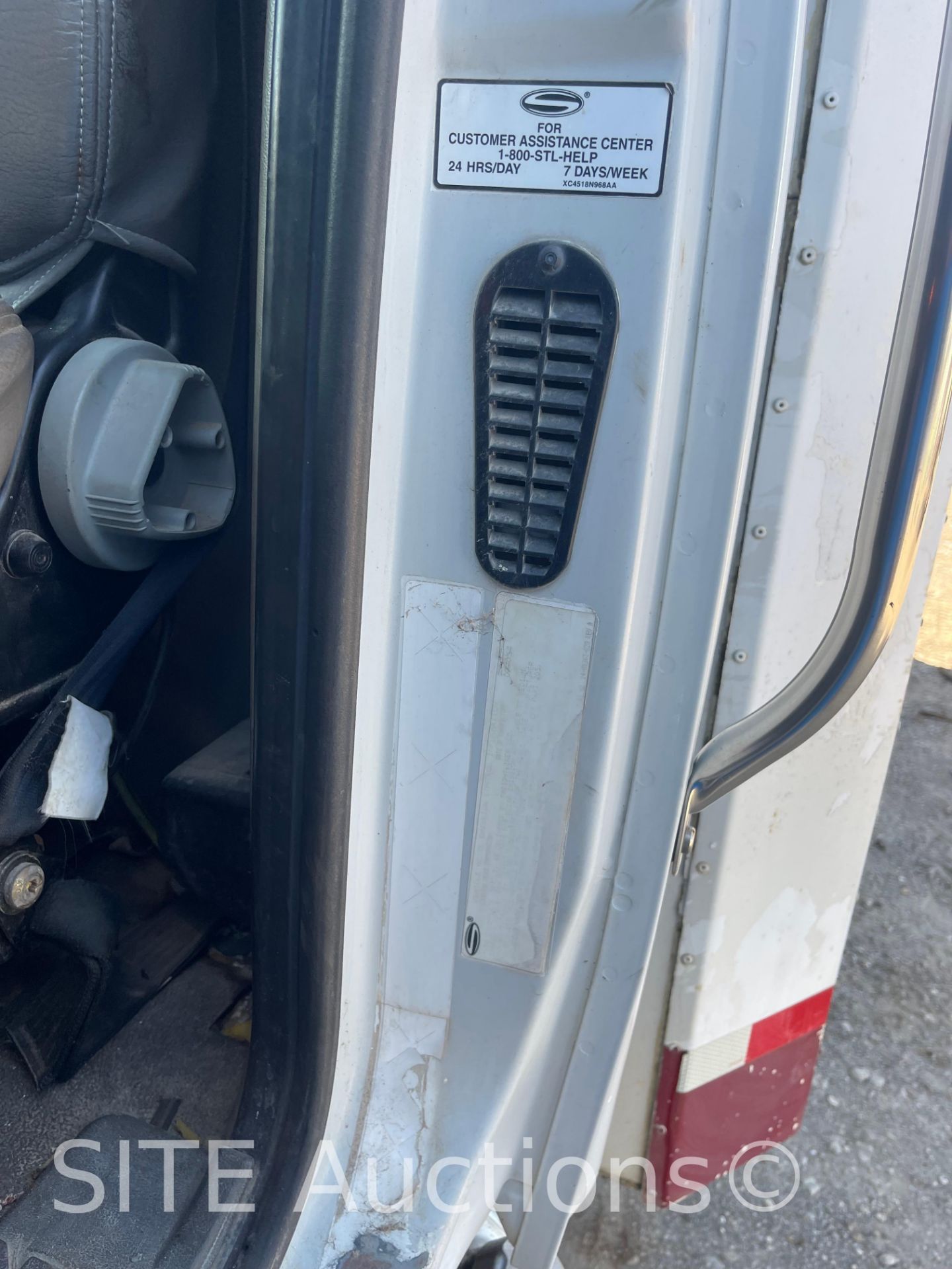 2006 Sterling Acterra S/A Wireline Truck - Image 9 of 50