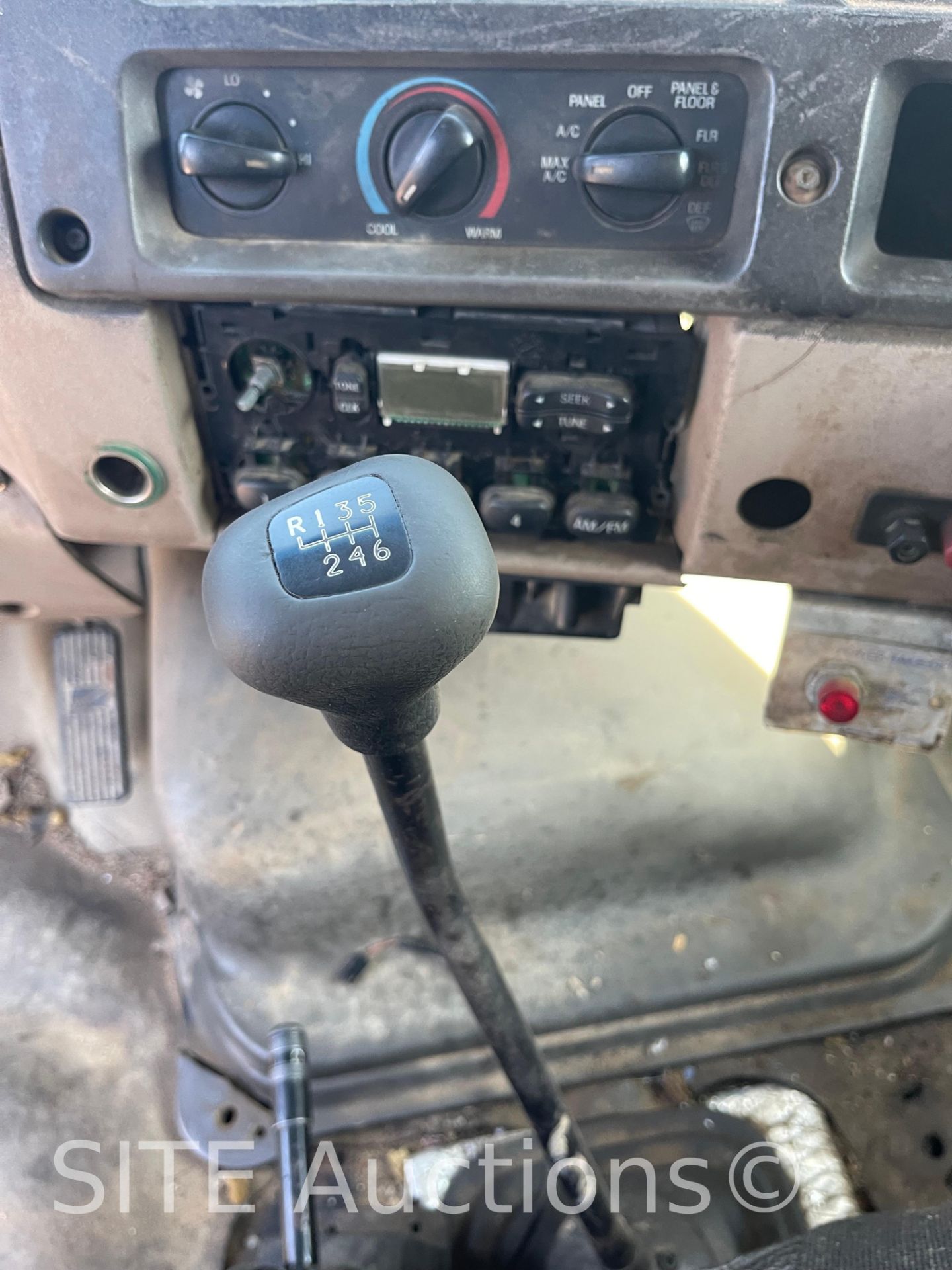 2004 Sterling Acterra S/A Wireline Truck - Image 26 of 44