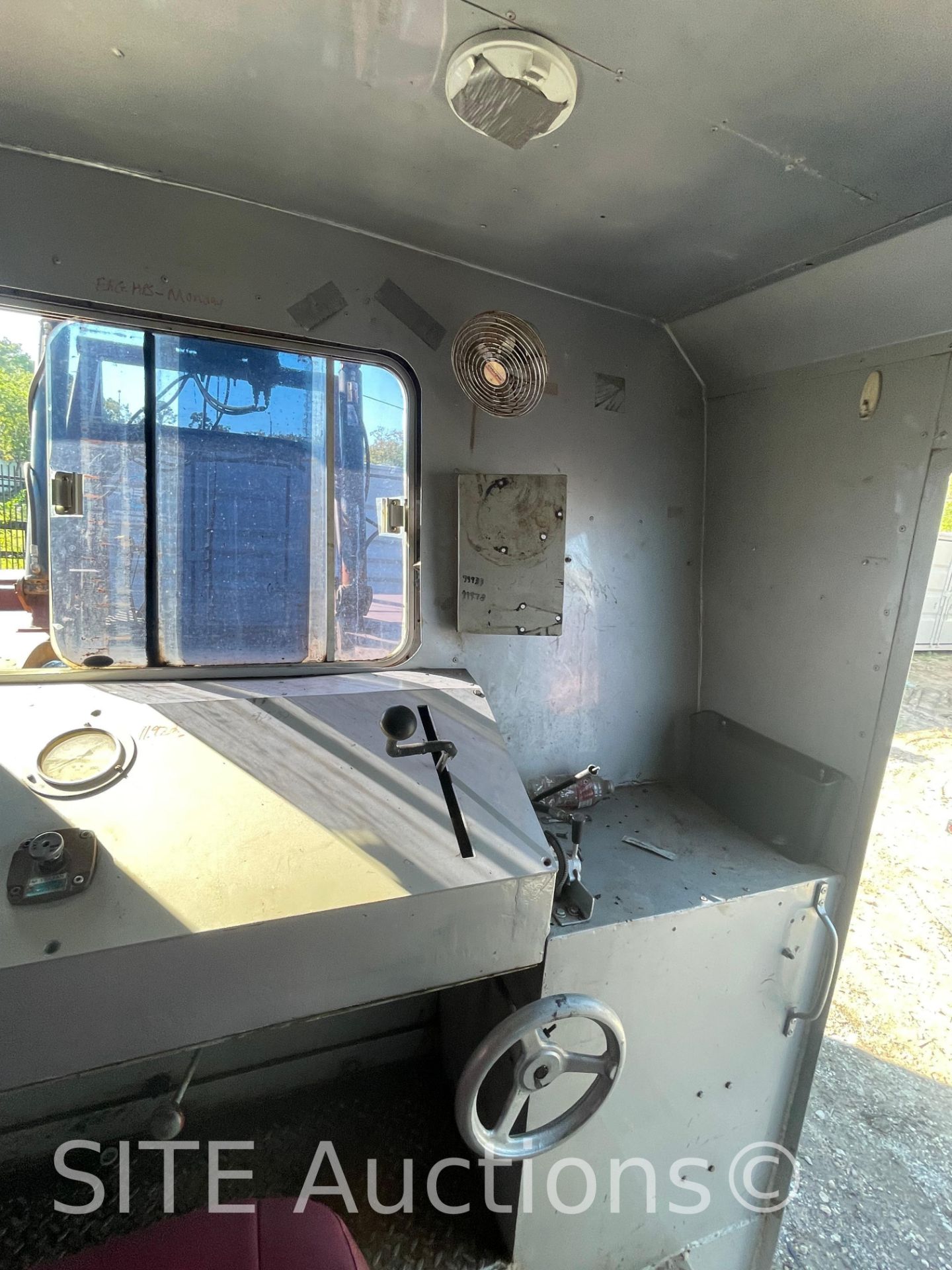 2004 Sterling Acterra S/A Wireline Truck - Image 38 of 44