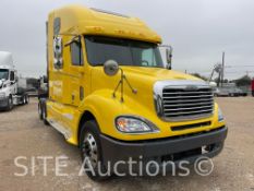 2005 Freightliner Columbia T/A Sleeper Truck Tractor