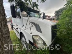 2005 Volvo VNL T/A Sleeper Truck Tractor