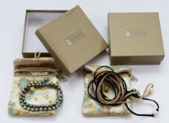 Honora, a 925 clasped pearl necklace, 46cm, with pouch and box, with two Honora pearl and leather