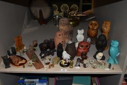 A large group of vintage mixed owl studies, to include a glass Murano style owl, a brass owl, a