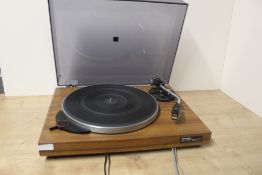 A Micro Belt Drive Solid 1 Turntable