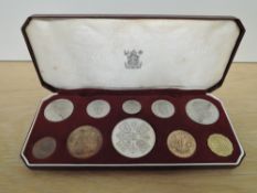 A GB Royal Mint 1953 Ten Coin Proof Set, Farthing to Crown, all in fitted case