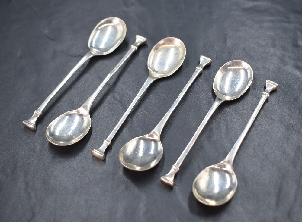 A cased set of six George VI silver teaspoons, having rectangular step moulded terminals, marks