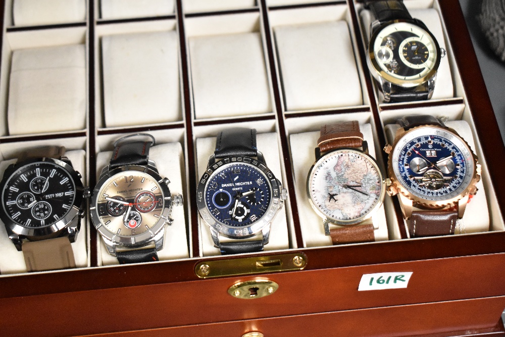 A wooden watch display and storage box with key, having fifteen section with below draw, - Image 2 of 2