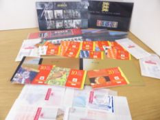 GREAT BRITAIN COLLECTION OF PRESENTATION PACKS, BOOKLETS AND ODD LOOSE FACE £350+ Sleeve of