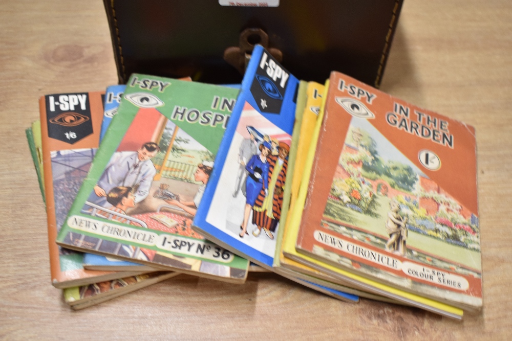 A collection of vintage I-SPY news chronicle booklets, various, housed in a stitched card case. - Image 2 of 2