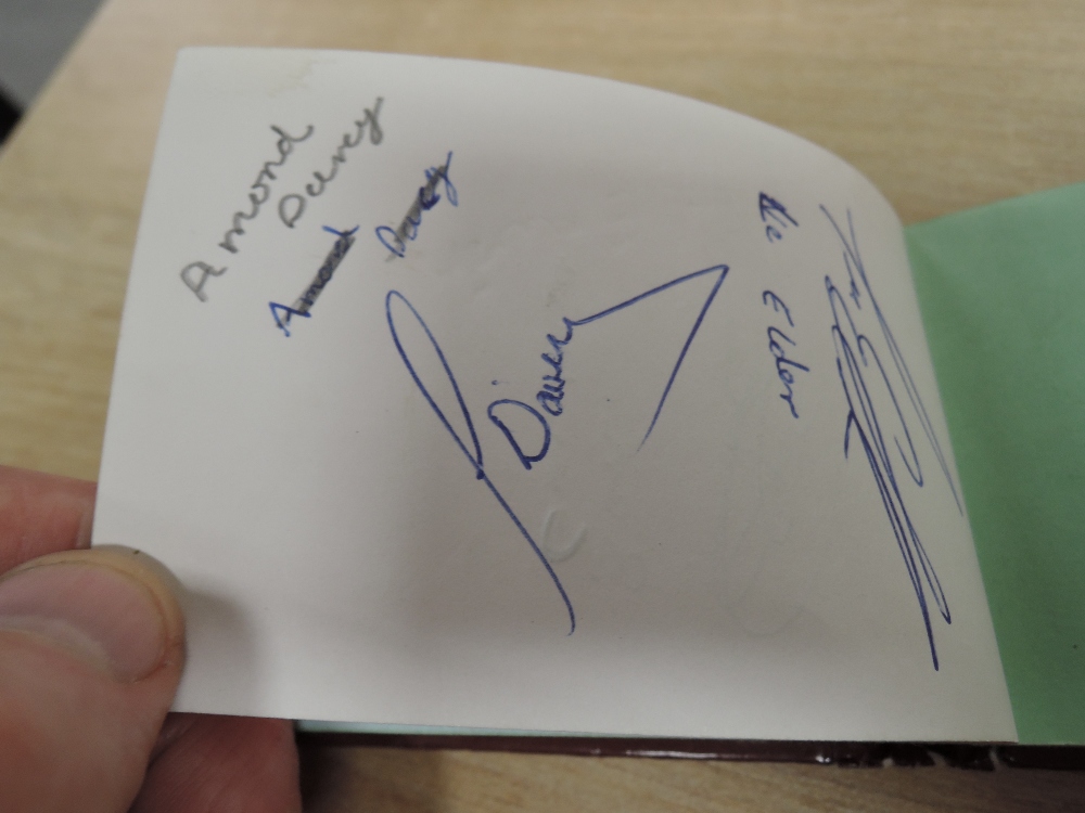 Golf Players Autograph Album, including Gary Nickolas, Seve Ballesteros, John Morgan, ED Sneed, Nick - Image 21 of 31