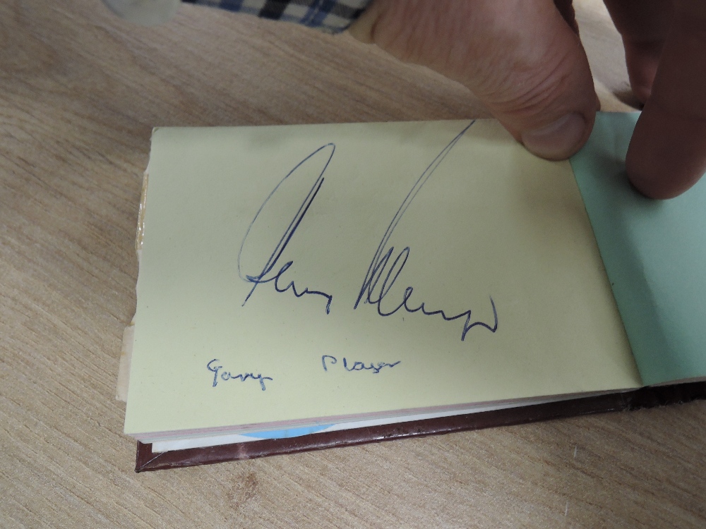 Golf Players Autograph Album, including Gary Nickolas, Seve Ballesteros, John Morgan, ED Sneed, Nick - Image 28 of 31