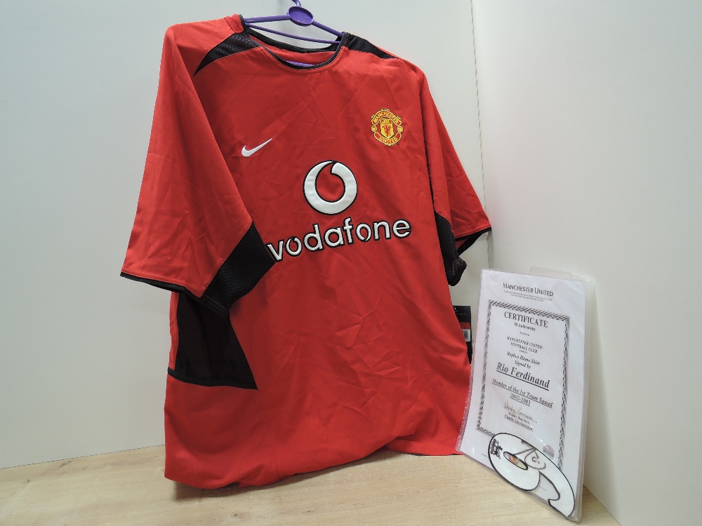 2002-2003 Manchester United Replica Football Shirt, No 6 Rio Ferdinand, bearing signature to the