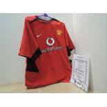 2002-2003 Manchester United Replica Football Shirt, No 6 Rio Ferdinand, bearing signature to the