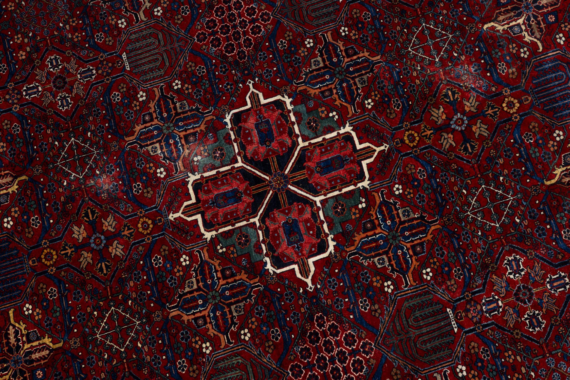 A SEMI ANTIQUE MEIMEH CARPET, CENTRAL PERSIA C.1915, 366 X 267CM the small centre medallion on - Image 2 of 5