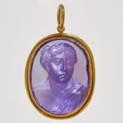 ELEGANT AMETHYST CAMEO PENDANT
