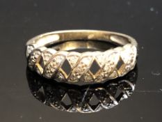 9ct Gold ring set with chip diamond Size P