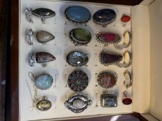 25 Dress rings stamped 925