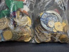 Large collection of unsorted medals