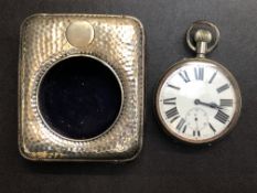 Goliath pocket watch Chester 1910 with fitted silv