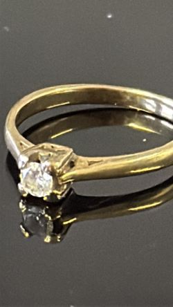 Timed Auction - Jewellery & Collectables