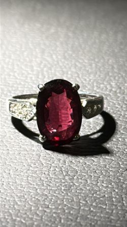 Christmas Timed Auction - Jewellery, Collectables, Glass & Ceramics