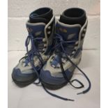 Vans- A pair of blue and grey Fargo ski boots UK7. Location: If there is no condition report, please