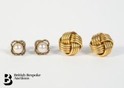 Pair of Gold Knot Earrings
