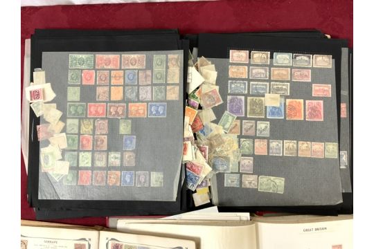 STAMP ALBUMS AND LOOSE STAMPS EARLY SET AND MODERN SETS - Image 4 of 9