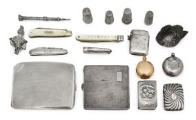 Mixed silver lot (cigarette case, fruit knives etc.)