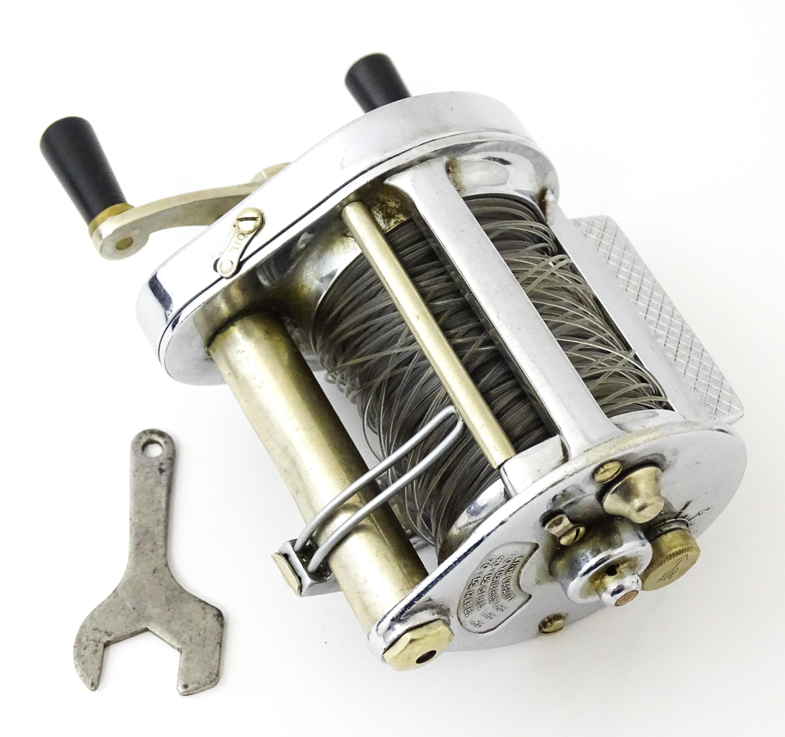 A cased mid 20thC Hardy Bros. Elarex multiplier bait-casting fishing reel. Approx 4 1/4" wide Please - Image 8 of 9