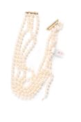 Collier de quatre rangs de perles Akoya