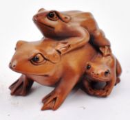 JAPANESE NUTSUKE IN FORM OF THREE FROGS SIGNED MASAKATSU 日本·木刻正勝款青蛙·