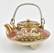 EARLY 20TH CENTURY JAPANESE SATSUMA MINIATURE TEAPOT 迷你萨摩茶壶