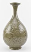 A YAOZHOU YUHUCHUN CERAMIC VASE 耀州窑玉壶春瓶