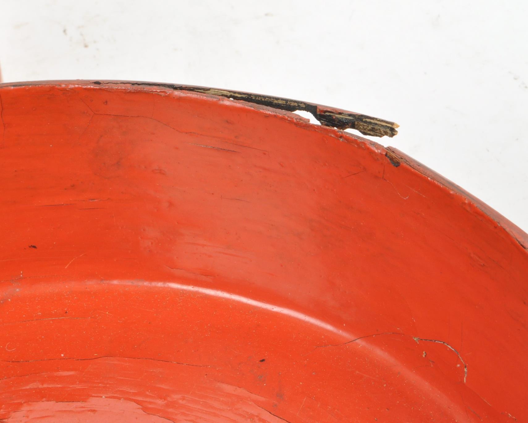 EARLY 20TH CENTURY RED LACQUERED THAI FOOD BOX CONTAINER - Image 6 of 6