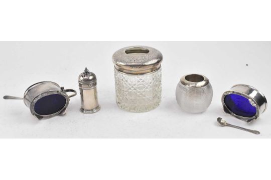 COLLECTION OF 20TH CENTURY HALLMARKED SILVER WARES - Image 2 of 4