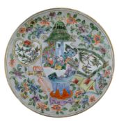 QING WUCAI FAMILLE VERTE FIGURINE PLATE 清 五彩人物盘