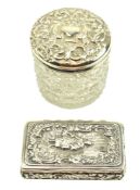 VICTORIAN HALLMARKED SILVER SNUFF BOX & SILVER & GLASS DRESSING TABLE JAR