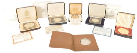 COLLECTION OF LATE 20TH CENTURY COMMEMORATIVE COINS / MEDALS