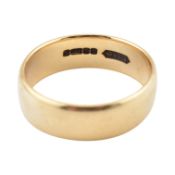 A HALLMARKED 9CT GOLD BAND RING